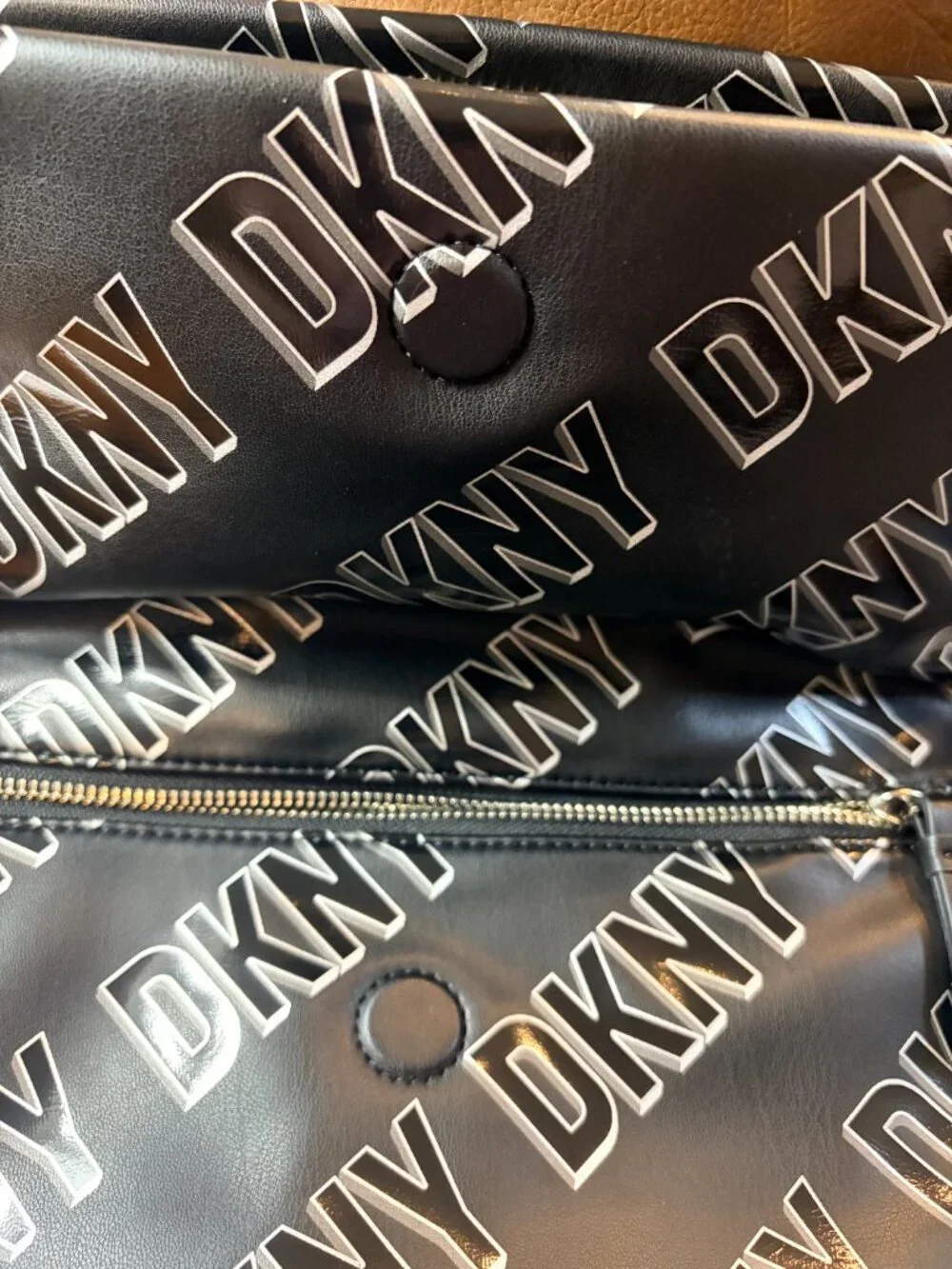 *Brand NEW* DKNY Tilly Foldover Backpack Black & White